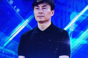 宁波中甲俱乐部宣布：经双方协商一致，李玮锋将卸任一线队主教练职务